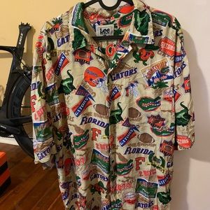 Patterned button-down collared Men’s Gators shirt